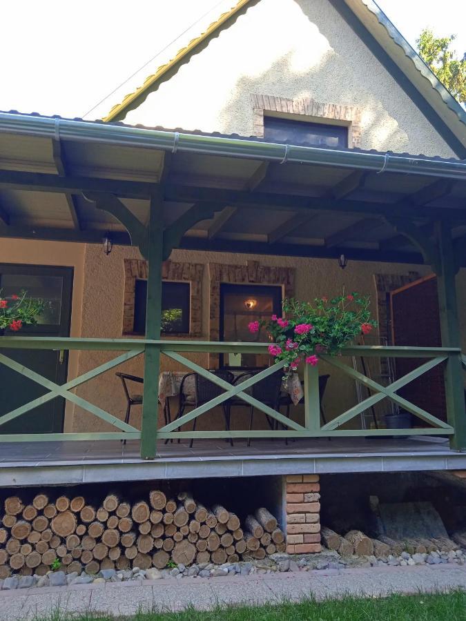 Kispatak Erdei Haz Kismaros Exterior foto