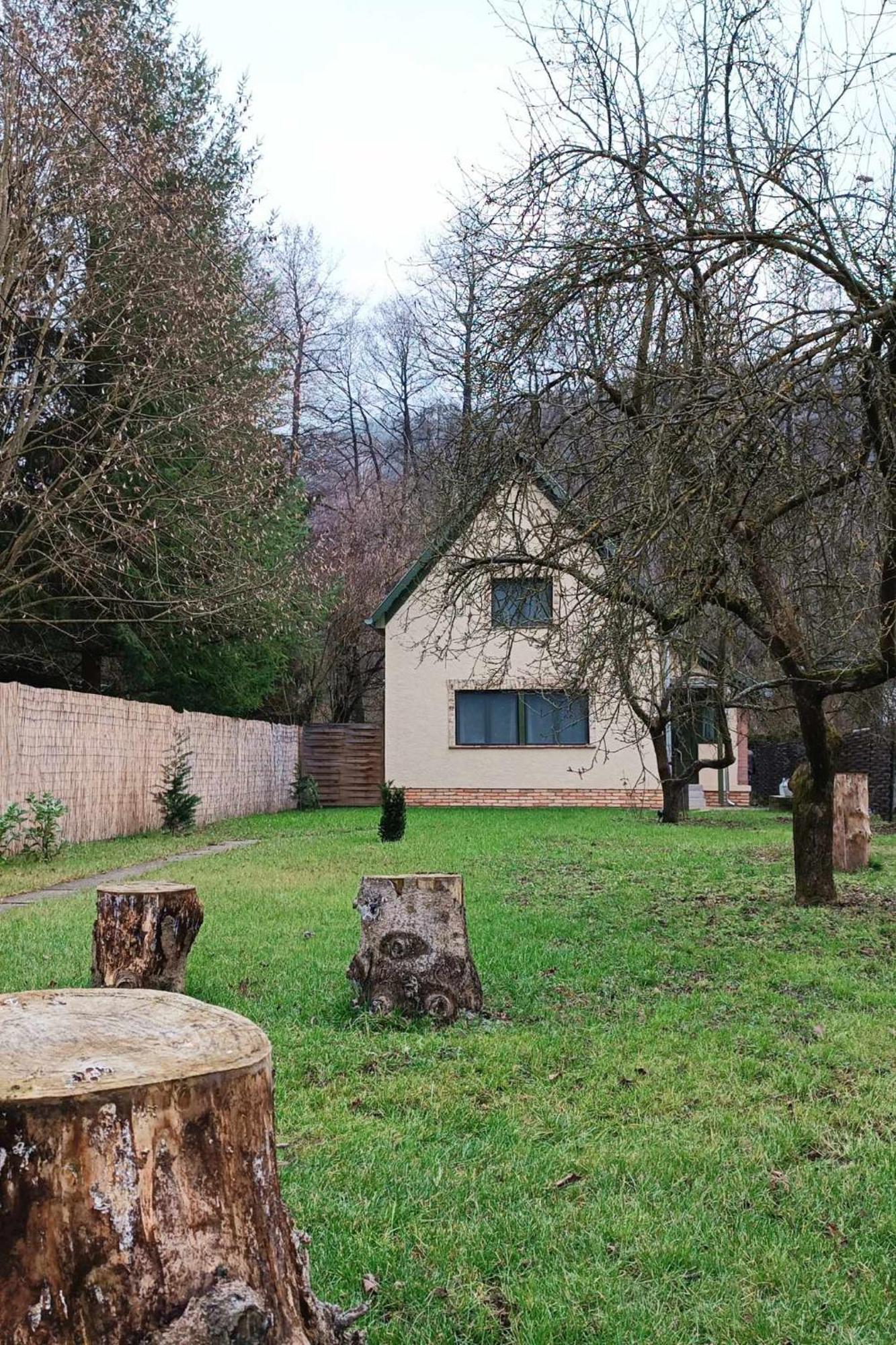 Kispatak Erdei Haz Kismaros Exterior foto